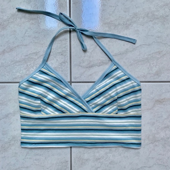 Striped Cropped Tank Top - Picture 2 of 3